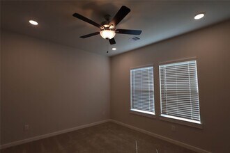 8579 Blueberry Ash St in Magnolia, TX - Foto de edificio - Building Photo