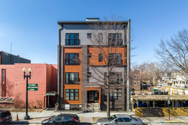 4326 Georgia Ave NW in Washington, DC - Foto de edificio - Building Photo