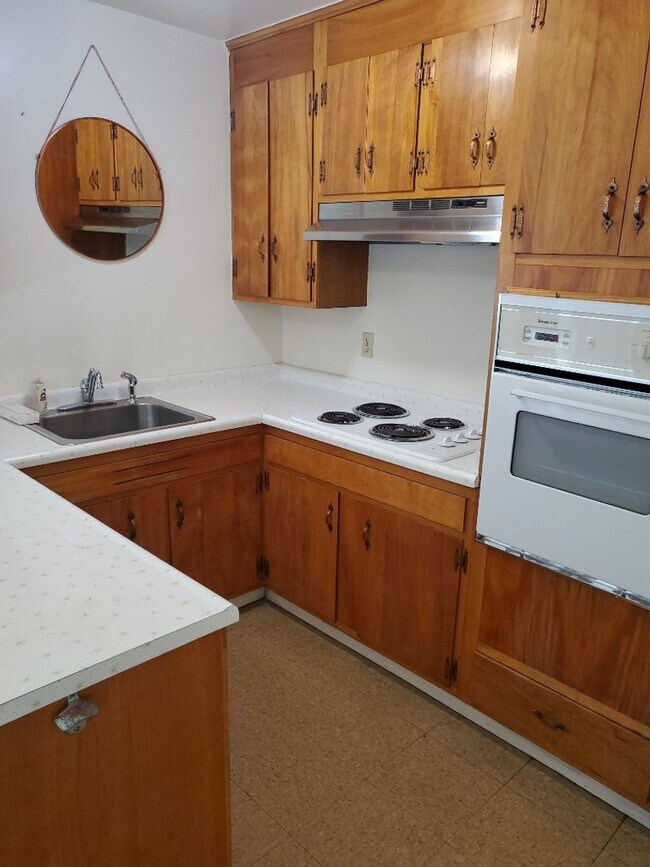 547 I St-Unit -547 I Street in Davis, CA - Building Photo - Building Photo