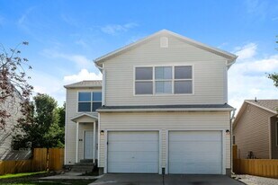 686 N 410 W in Tooele, UT - Building Photo