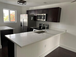 1840 Jefferson Ave, Unit 301 in Miami Beach, FL - Building Photo - Building Photo