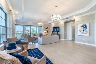 16379 Viansa Wy in Naples, FL - Building Photo - Building Photo