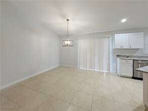 210 Manatee St in Ft. Myers, FL - Building Photo - Building Photo