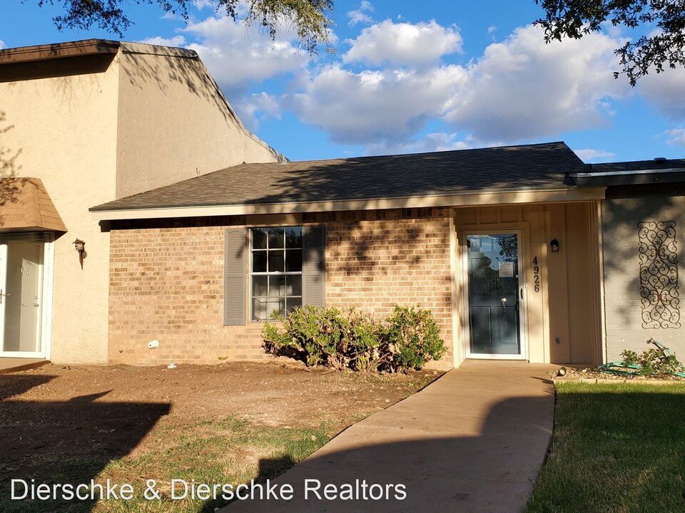 4926 Blue Ridge Trail in San Angelo, TX - Foto de edificio