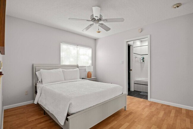 166 17th Ave SE in St. Petersburg, FL - Building Photo - Building Photo