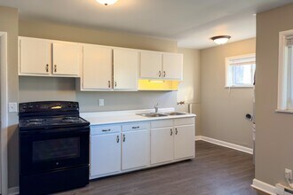 5905 Devington Rd in Indianapolis, IN - Building Photo - Building Photo