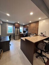 387 Van Brunt St, Unit 2 in Brooklyn, NY - Building Photo - Building Photo