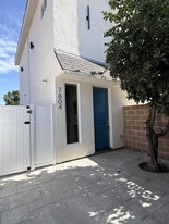 7806 Ferncola Ave in Sun Valley, CA - Building Photo