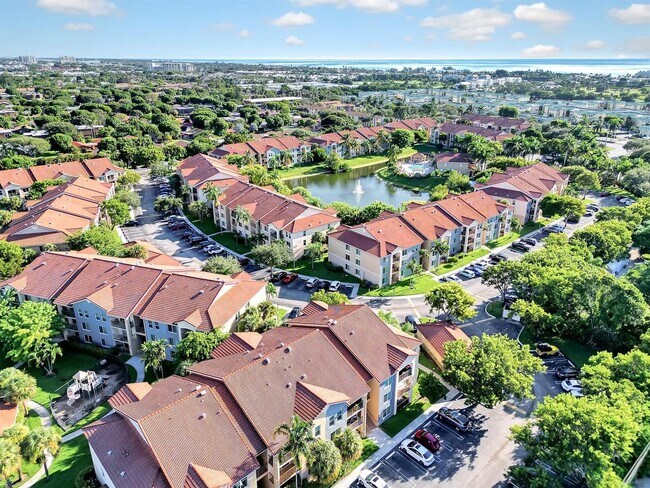 1122 Villa Cir in Boynton Beach, FL - Foto de edificio - Building Photo