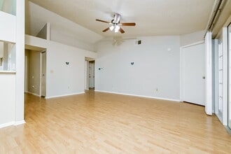 1310 Coolmont Dr in Brandon, FL - Building Photo - Building Photo