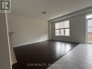 14 Alistair Cres in Vaughan, ON - Building Photo - Building Photo