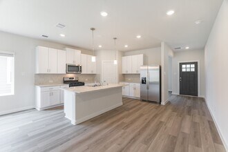 1527 King Rnch Rd in Conroe, TX - Building Photo - Building Photo