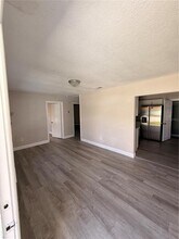 1510 W Powhatan Ave in Tampa, FL - Building Photo - Building Photo