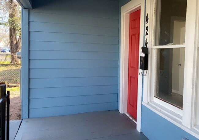 424 Kelly St in Bossier City, LA - Foto de edificio - Building Photo