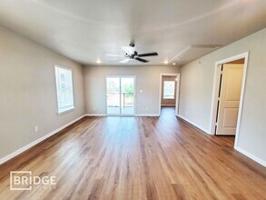 1045 E Golden Ln in Burleson, TX - Building Photo - Building Photo