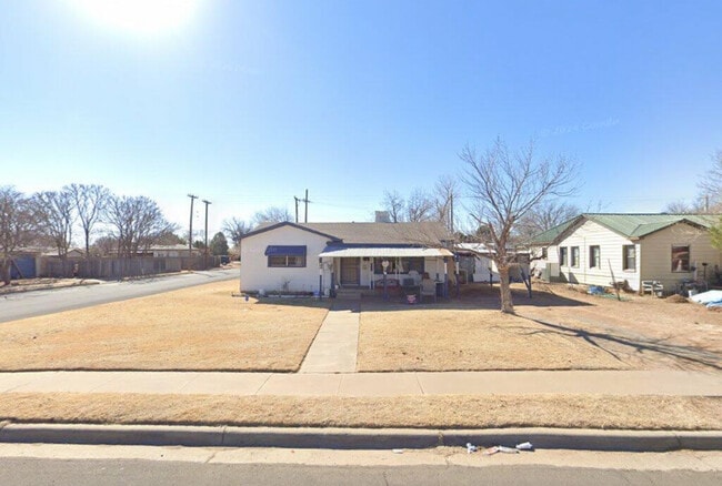 property at 1901 42nd St