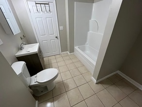65 High St, Unit 1 in Haverhill, MA - Foto de edificio - Building Photo