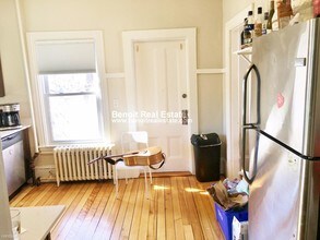 50 College Ave-Unit -Apt 2 in Somerville, MA - Building Photo - Building Photo