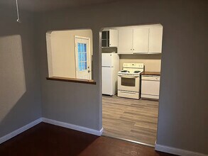 3522 S Everett St in Wichita, KS - Building Photo - Building Photo