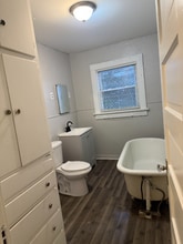 211 S Foster St in Mansfield, OH - Building Photo - Building Photo