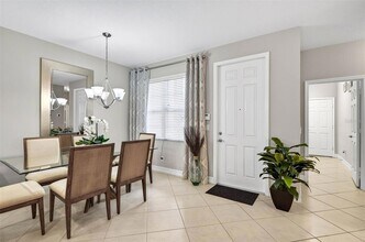 15812 Aurora Lake Cir in Wimauma, FL - Foto de edificio - Building Photo