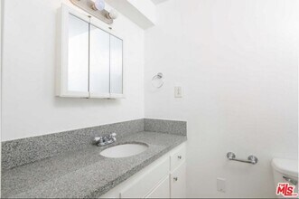 1261 Laurel Ave in West Hollywood, CA - Building Photo - Building Photo