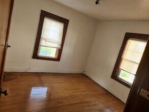 27 Virginia St in Springfield, MA - Building Photo - Building Photo