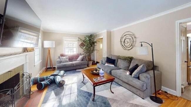 28 Chelmsford Rd in Rochester, NY - Building Photo - Building Photo