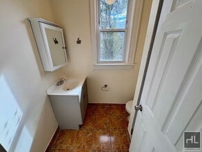 Carroll St, Yonkers in Yonkers, NY - Building Photo - Building Photo