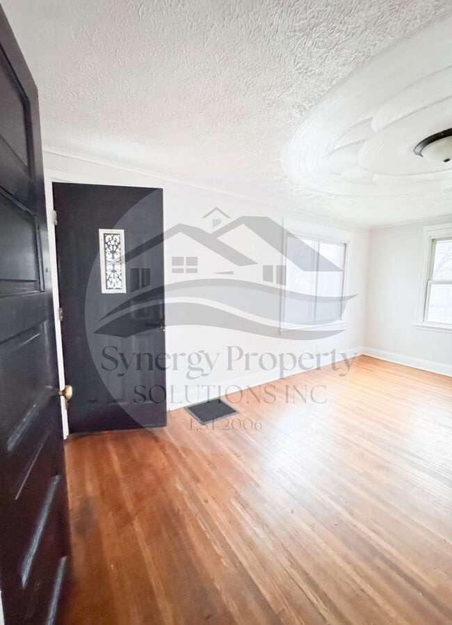 1004 Burger Ave in Mansfield, OH - Building Photo - Building Photo