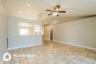 8434 Blackberry Rd in Ft. Myers, FL - Foto de edificio - Building Photo