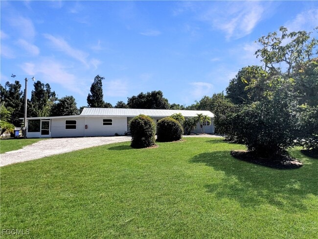 property at 15206 Stringfellow Rd