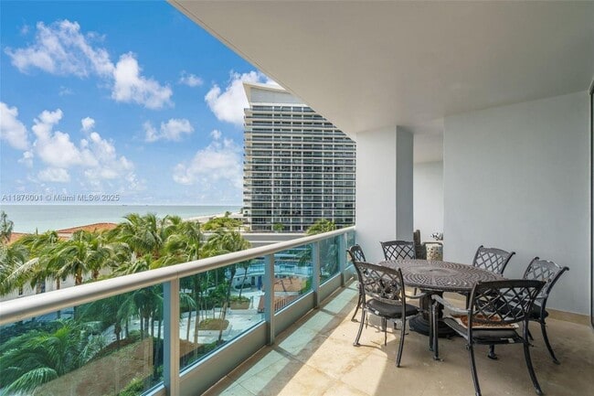 5959 Collins Ave in Miami Beach, FL - Building Photo - Building Photo