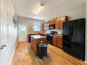 575 Moonwalker Trail in Buda, TX - Building Photo - Building Photo