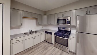 333 E 18th Ave in Columbus, OH - Building Photo