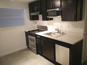 The Wellington in Seattle, WA - Building Photo - Interior Photo