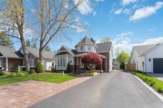 1553 Four Mile Creek Rd in Niagara-On-The-Lake, ON - Building Photo - Building Photo