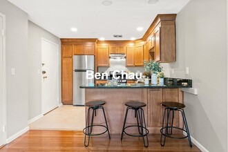 2192 Massachusetts Ave, Unit 2 in Cambridge, MA - Building Photo - Building Photo