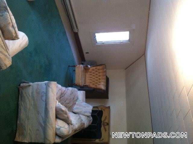 200 Commonwealth Ave, Unit 3 in Newton, MA - Building Photo - Building Photo