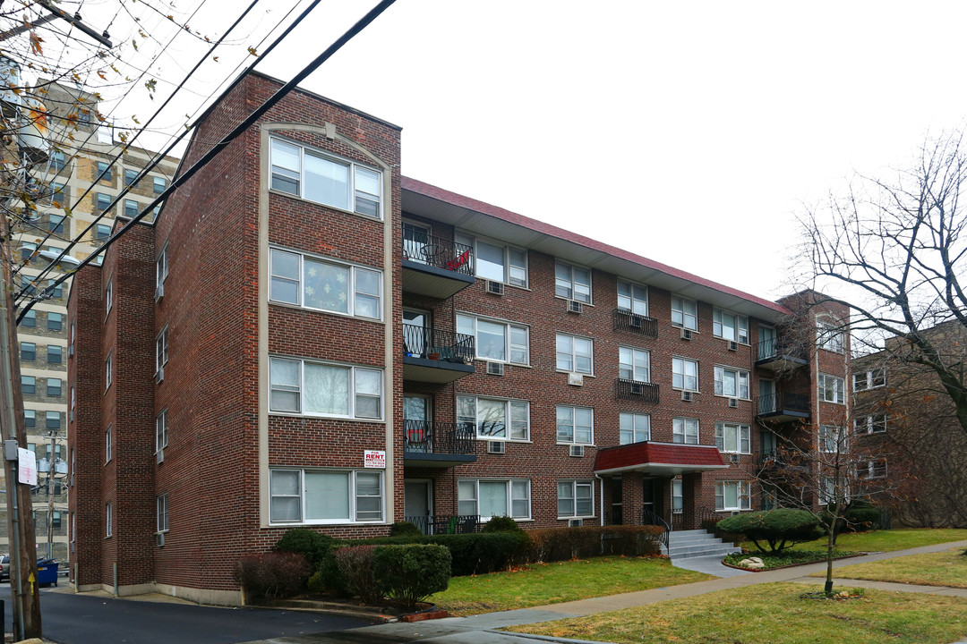 1240 W Jarvis Ave in Chicago, IL - Building Photo