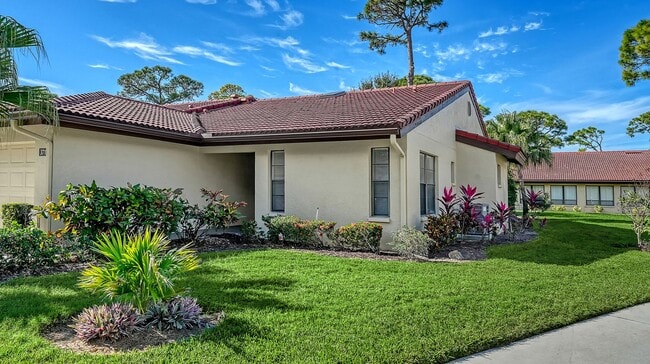 3711 Pinecone Ct in Sarasota, FL - Building Photo - Building Photo