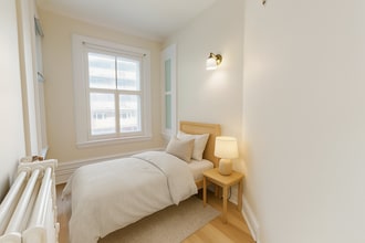 143 MacLaren in Ottawa, ON - Building Photo - Building Photo