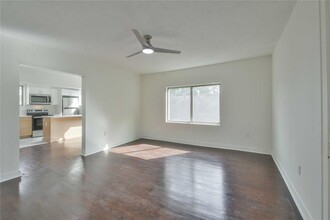 4203 Rusk St-Unit -4 in Houston, TX - Building Photo - Building Photo