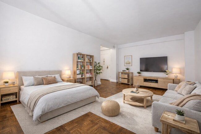 337 E 41st St, Unit 2B in New York, NY - Building Photo - Building Photo