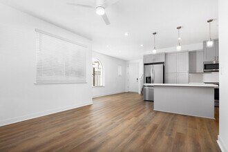 Independence in Dixon in Dixon, CA - Foto de edificio - Building Photo