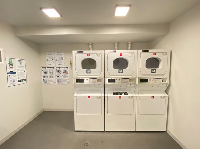 5221 Ravenna Ave NE in Seattle, WA - Foto de edificio - Building Photo