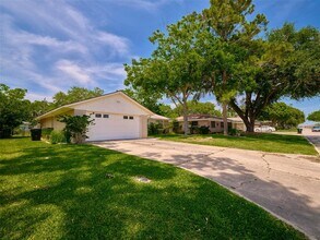 1426 Mahlmann St in Rosenberg, TX - Building Photo - Building Photo