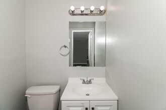 1513 Omega Dr in Columbia, SC - Foto de edificio - Building Photo