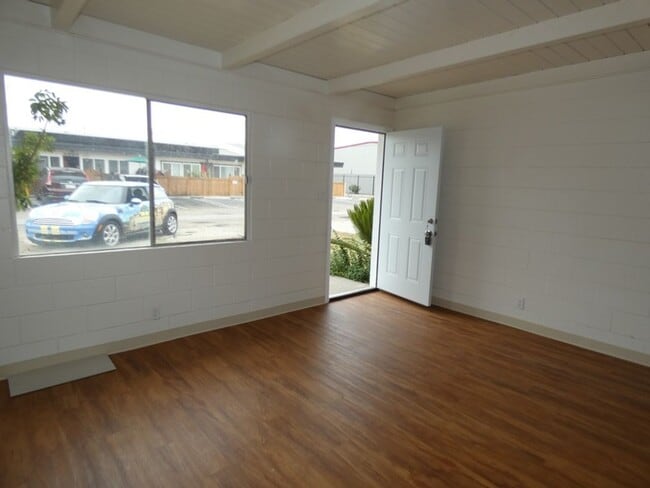 1016 W Fesler St in Santa Maria, CA - Building Photo - Building Photo