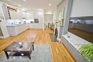 8 Worcester Sq, Unit 1 Apartamentos